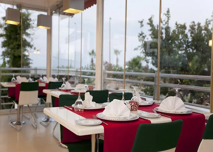 Отель Garden & 5*