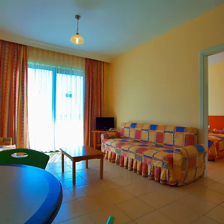 Garden & Hotelli 5*