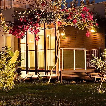 Ξενοδοχείο Garden & Αλάνια