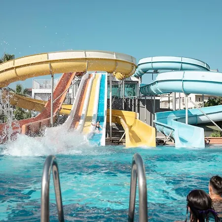 Garden & فندق 5*