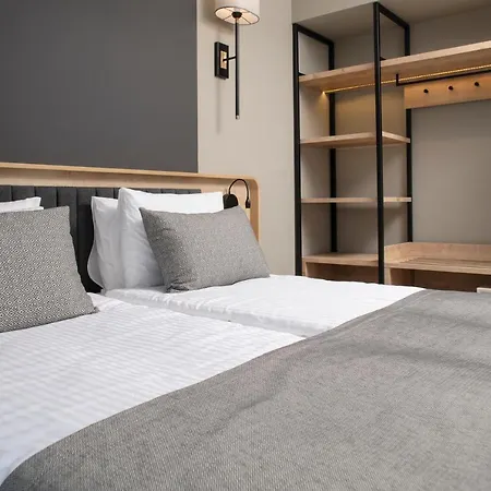 Garden & ألانيا