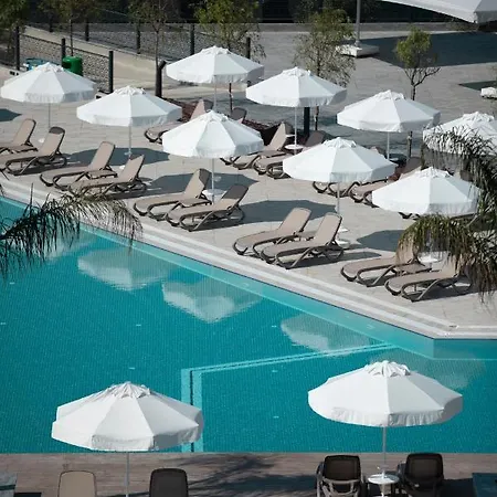 Отель Garden & 5*